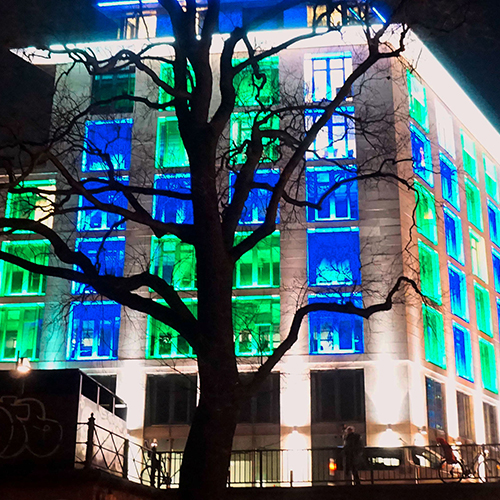 Großstadtarchitektur und Lichteffekte sind die Bausteine für ein einzigartiges Festival in Frankfurt